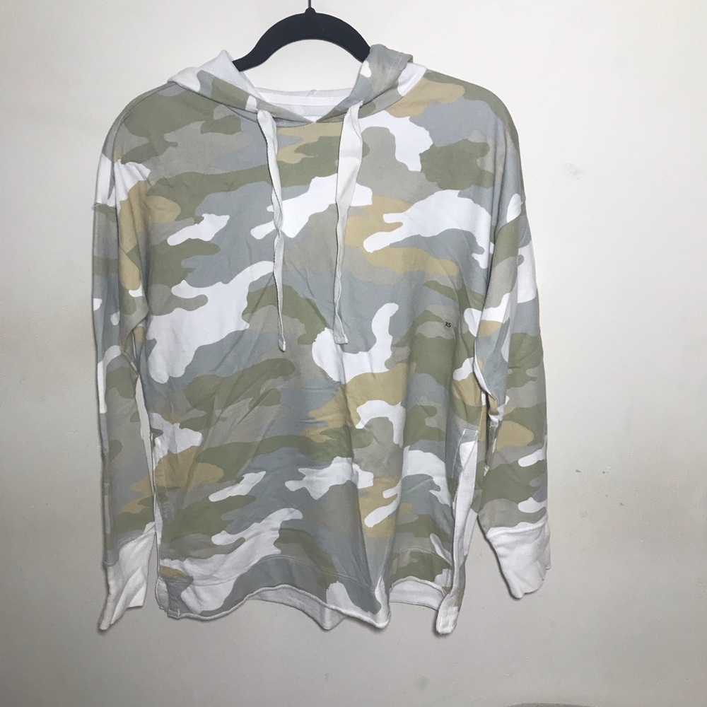 NWOT XS camo Aerie pullover sweatshirt hoodie